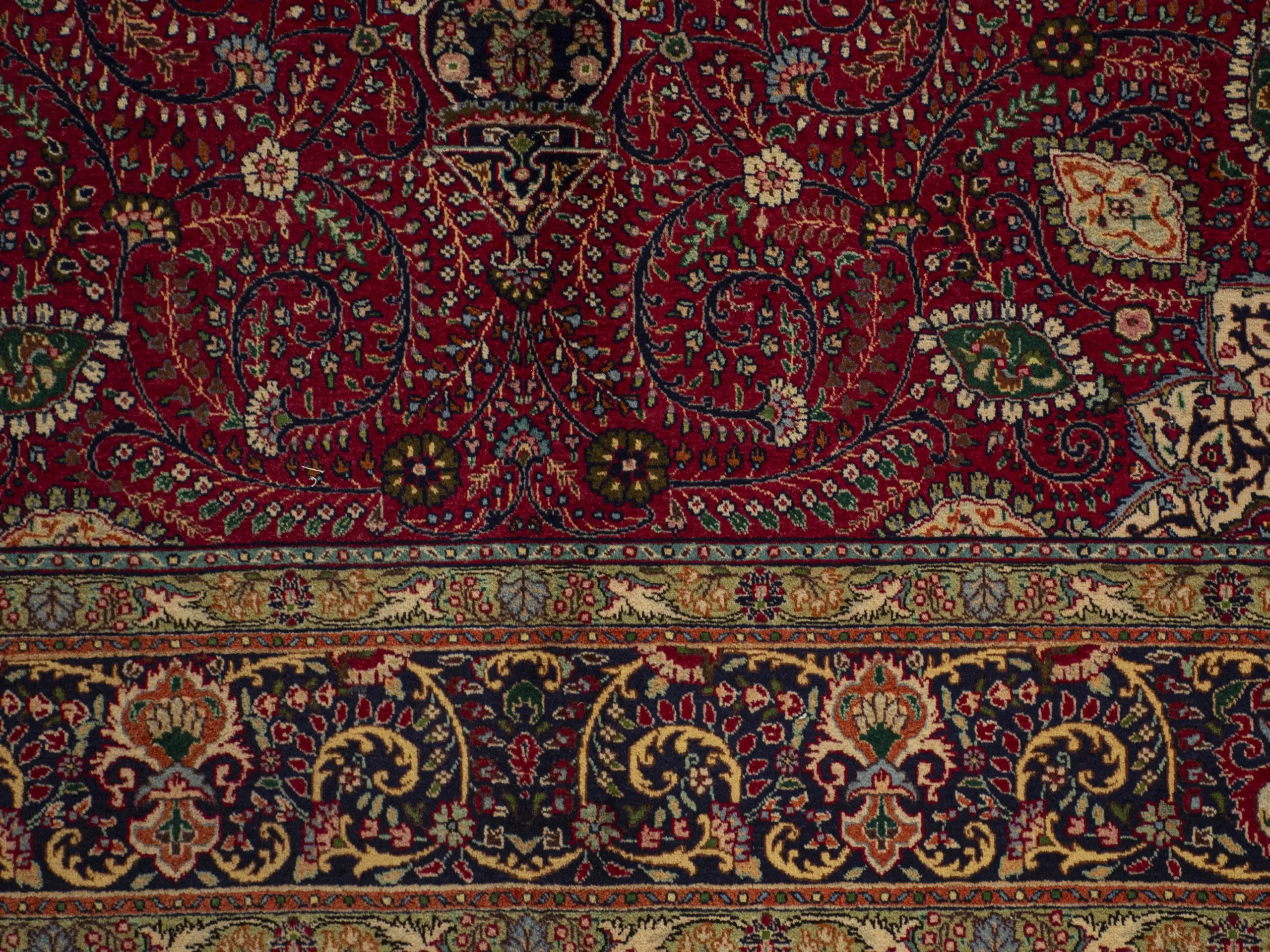 Persian Tabriz Rug 391 x 290 cm