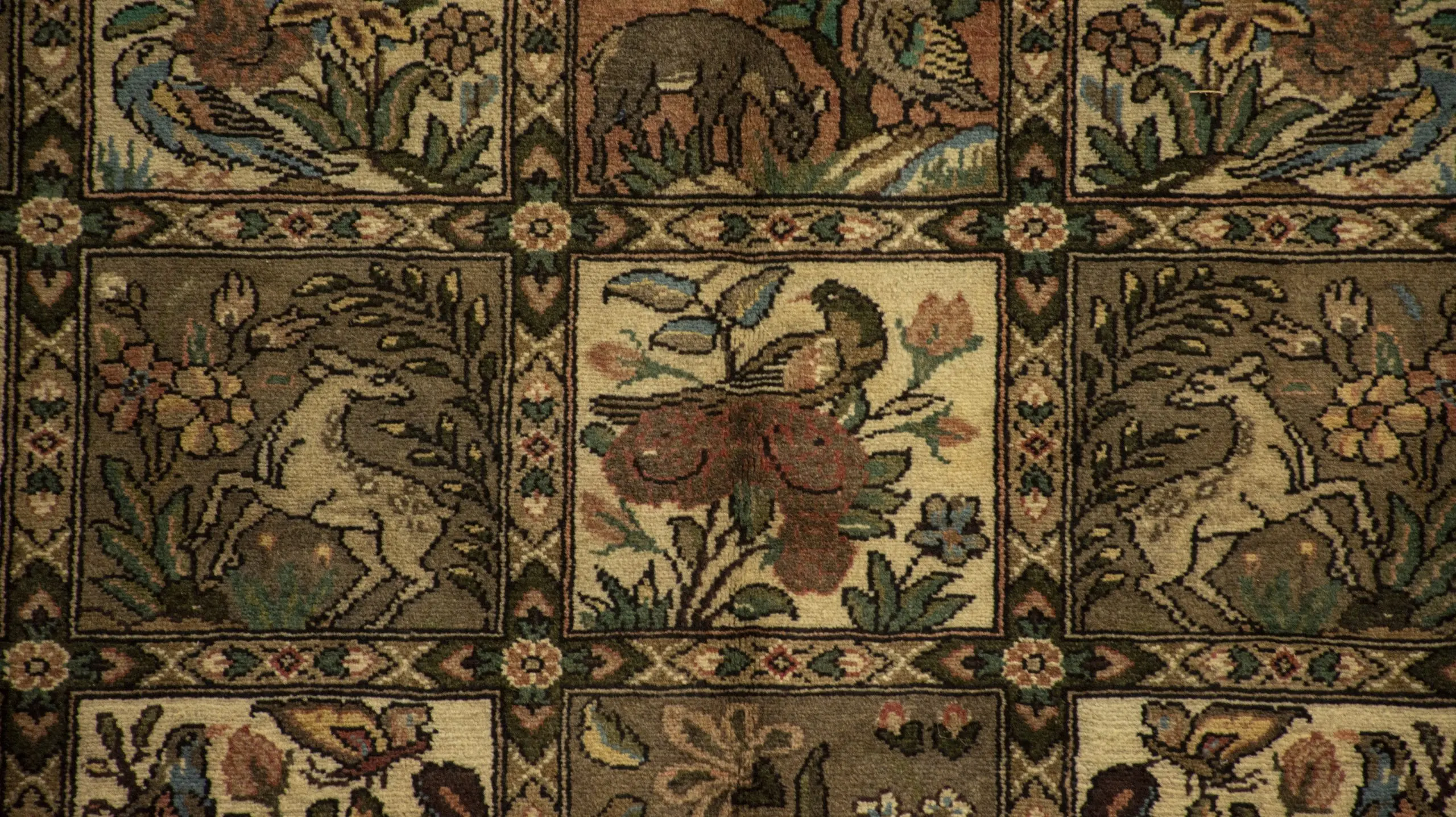 Persian Bakhtiar Tribal Vintage Rug 298 x 223 cm