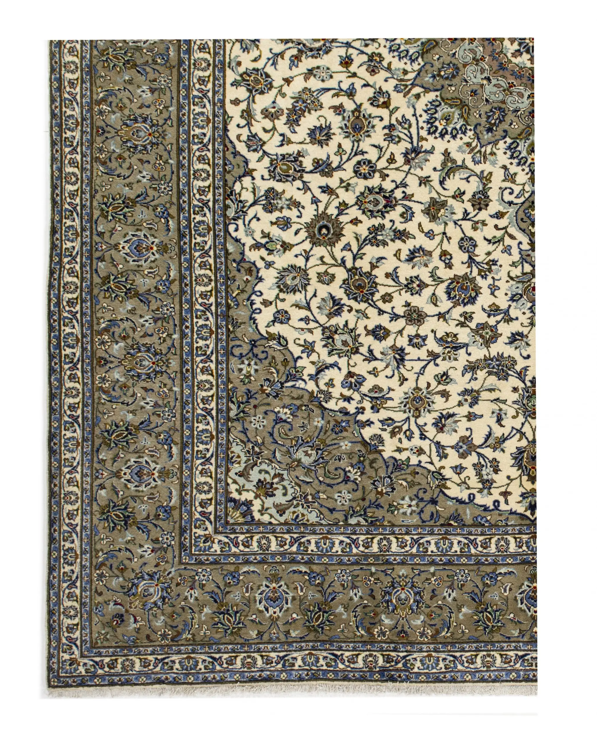Persian Kashan Rug 361 x 260 cm