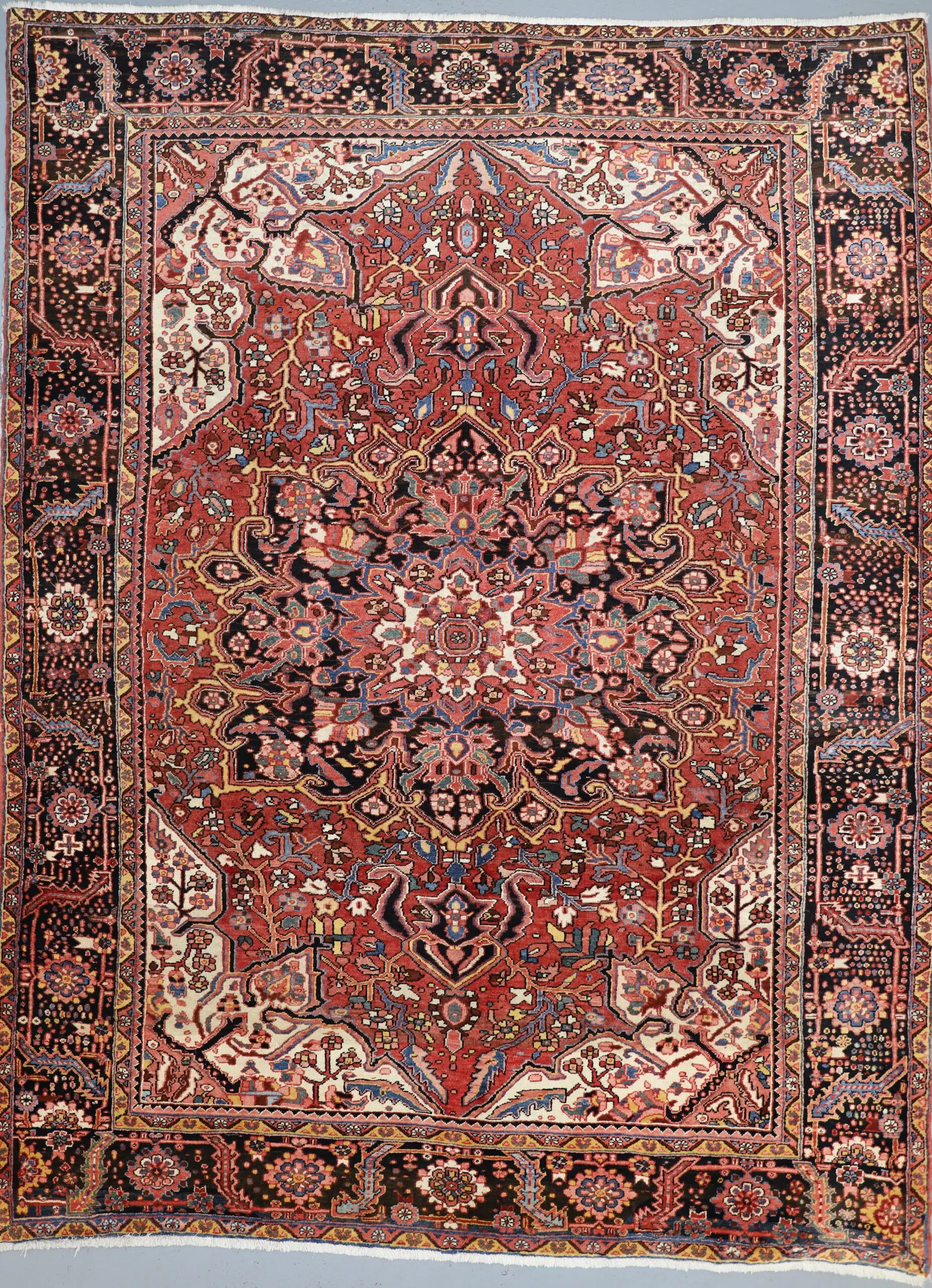 red tribal heriz persian rug, Persian Heriz Tribal Rug