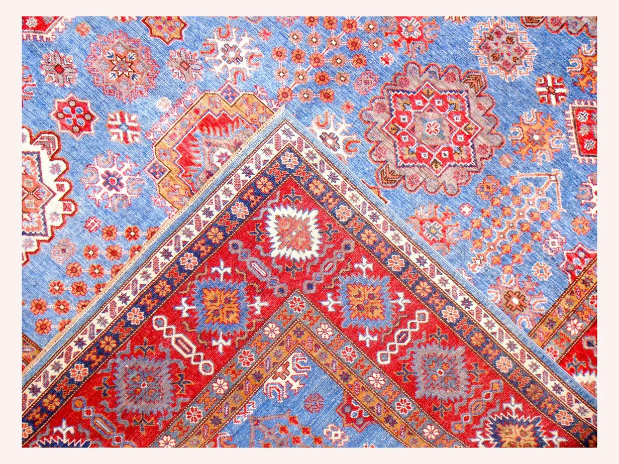 Super Kazak Rug – 365 x 268