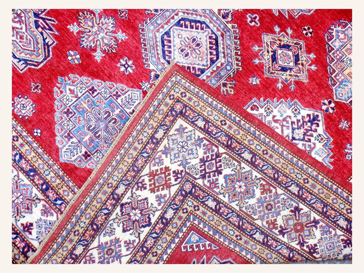 Super Kazak Rug – 309 x 249