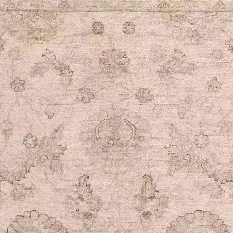 Gazney Rug - 214 x 157, beige gazney rug, close-up detail 1
