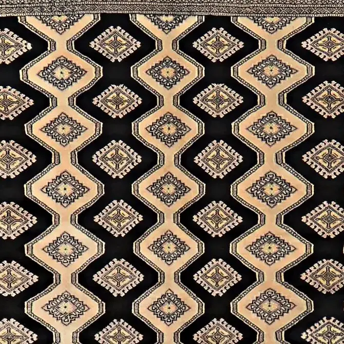 Black & Beige Jaldar rug < Hand Knotted, NZ Handspun Wool&silk, Pakistan (312 x 202)cm, black beige jaldar rug, close-up detail 1