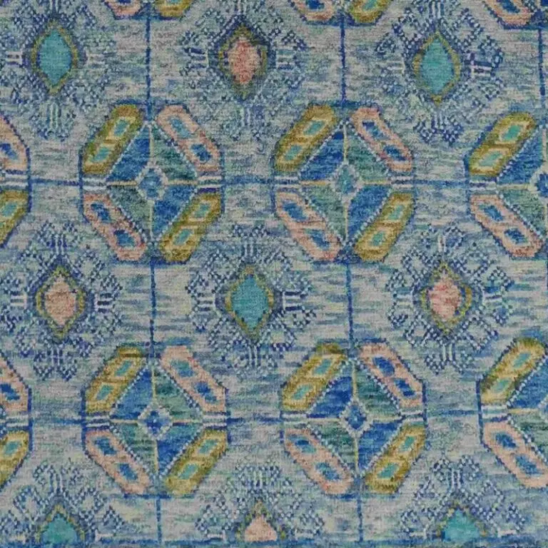 Abshari Rug - 239 x 176, blue medallion abshari rug, close-up detail 3