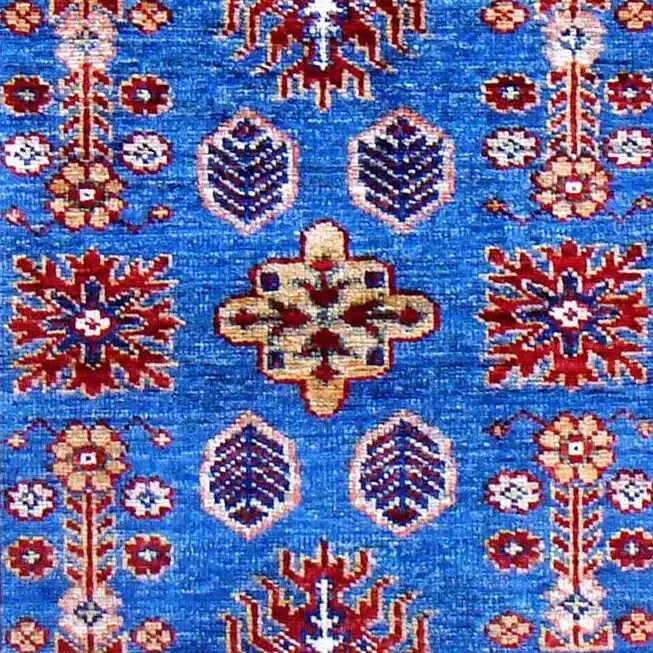Super Kazak Rug - 118 x 82, blue white border kazak rug, close-up detail 2