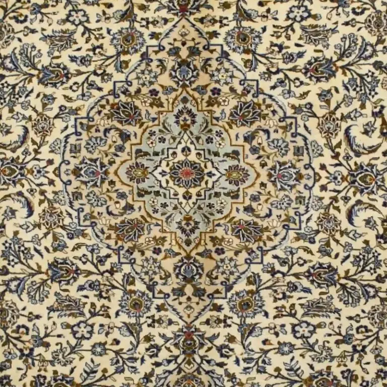 Bone White Kashan Lamb Handspun Wool Rug, Double Hand Knotted, Veg Dye, Iran (393 x 292)cm, bone white kashan rug, close-up detail 2
