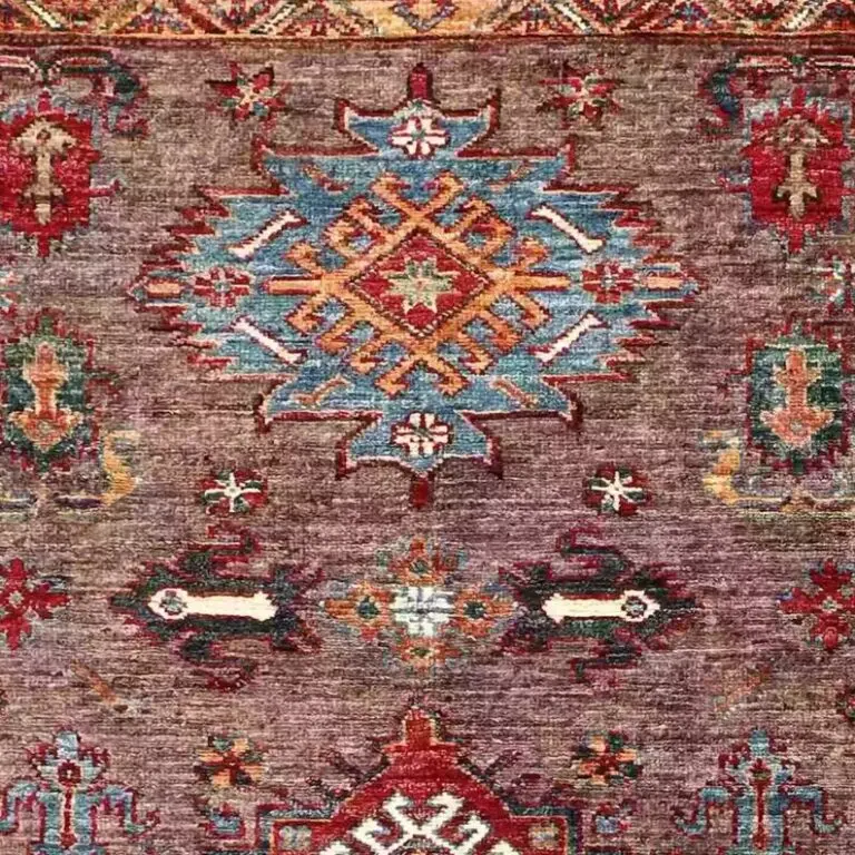 Super Kazak Rug - 186 x 123, brown kazak rug, close-up detail 1