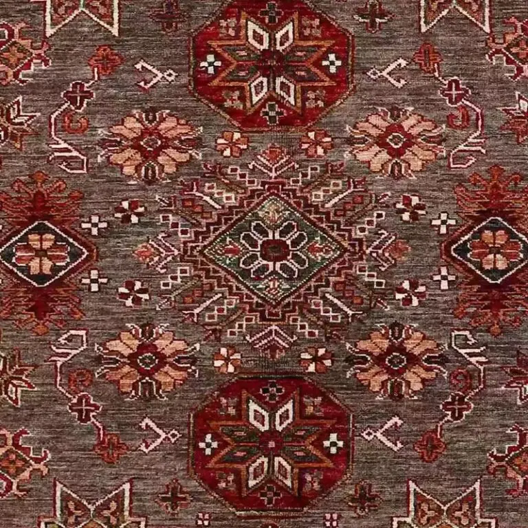 Super Kazak Rug 207 x 156, brown sarasar kazak rug, close-up detail 2