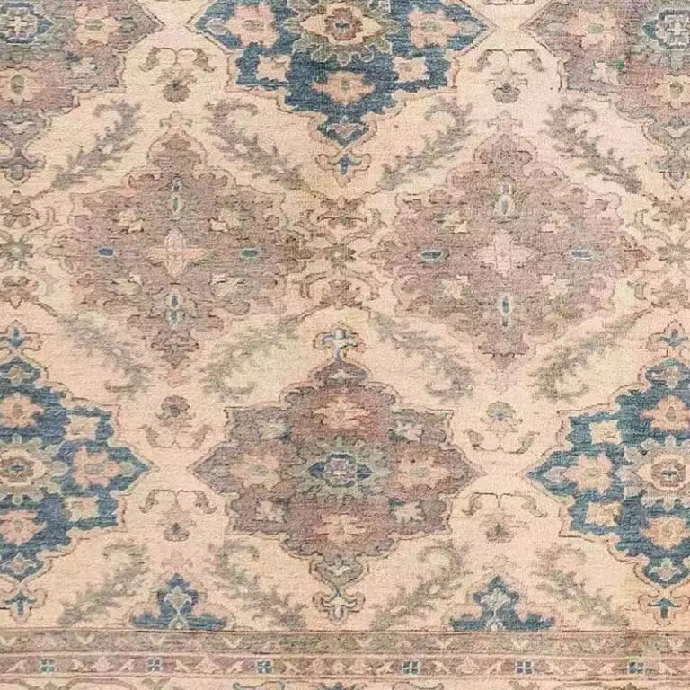 Farahan Rug - 298 x 252, cream farahan afghan rug, close-up detail 3