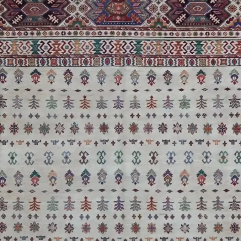Cream Khorjin Designer Rug, Double hand knotted, NZ Wool, Veg Dye, Afghan (407 x 300), cream khorjin rug, close-up detail 1