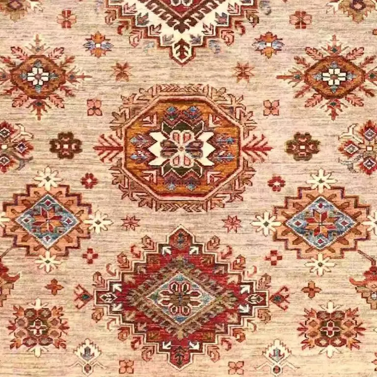 Super Kazak Rug - 235 x 166, cream medallion kazak rug, close-up detail 3