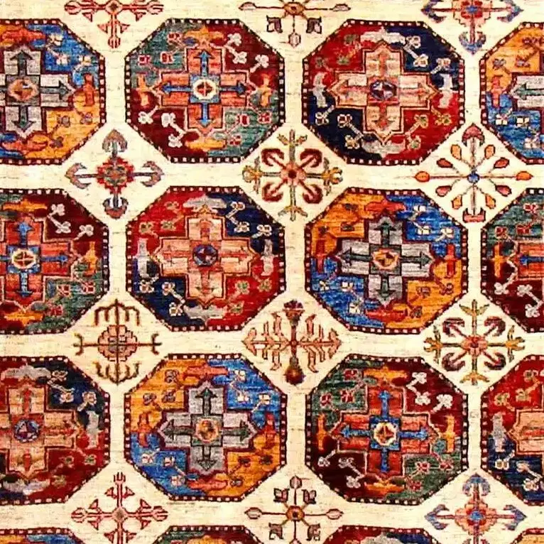 Vaziri Rug - 233 x 177, cream vaziri rug, close-up detail 2