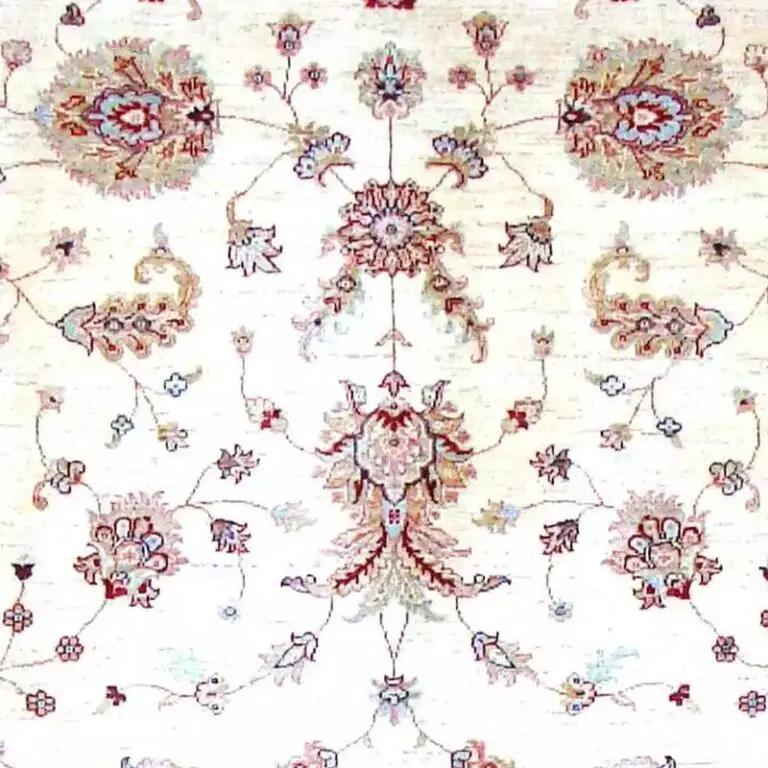 Ziegler Rug - 287 x 200, cream ziegler rug, close-up detail 1