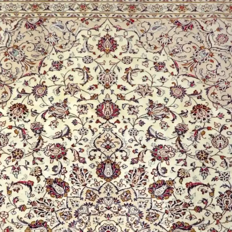 Floral Cream Handspun Lamb Wool Kashan Rug, Double Hand Knotted, Veg Dye, Iran (355 x 238)cm, floral cream kashan rug, close-up detail 1