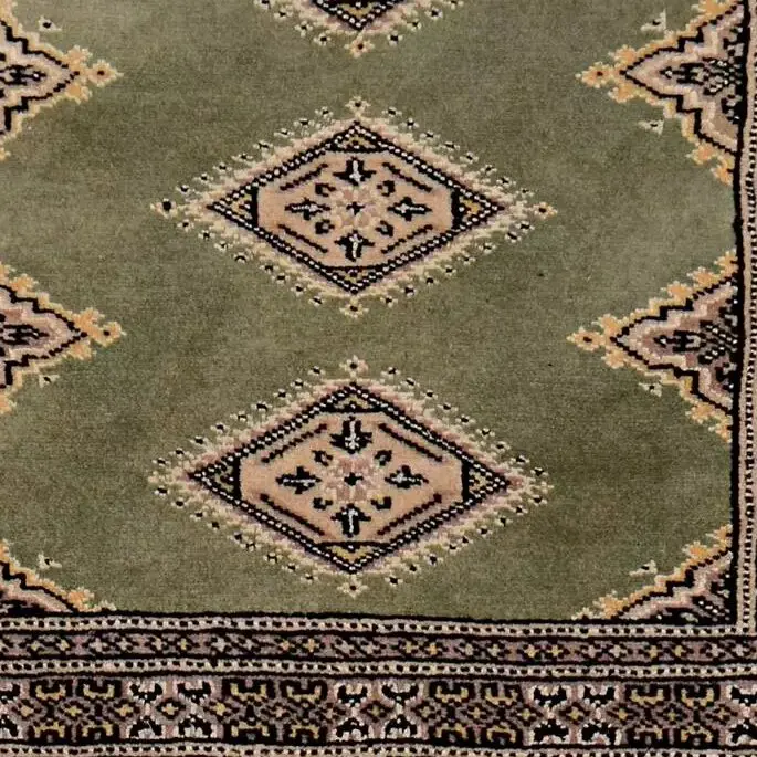 Kashmiri Green Rug - 120 x 76, green kashmiri rug, close-up detail 3