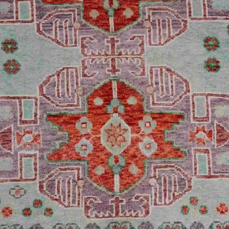 Abshari Rug - 234 x 164, grey abshari medallion rug, close-up detail 3