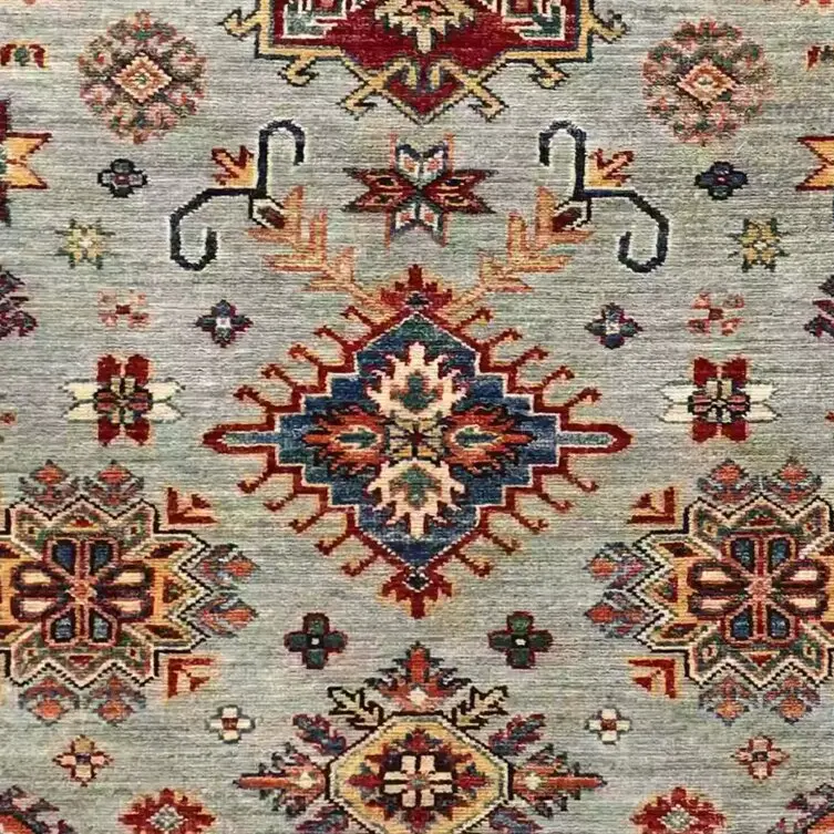 Super Kazak Rug - 196 x 123, grey kazak rug, close-up detail 3