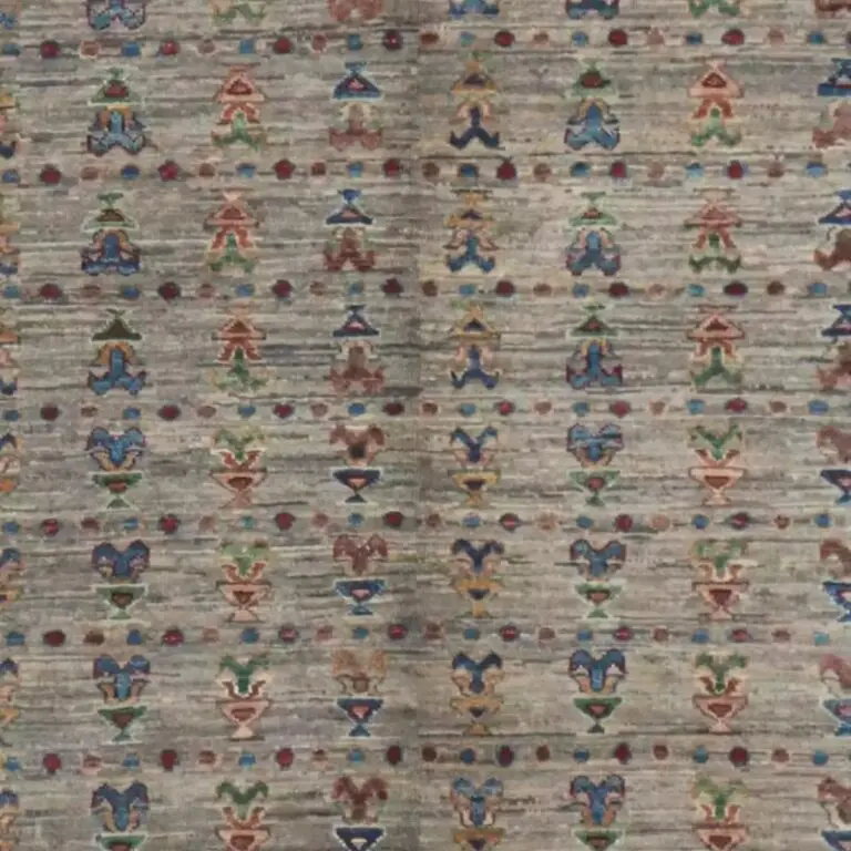 Khorjin Rug 204 x 155, grey khorjin rug, close-up detail 2