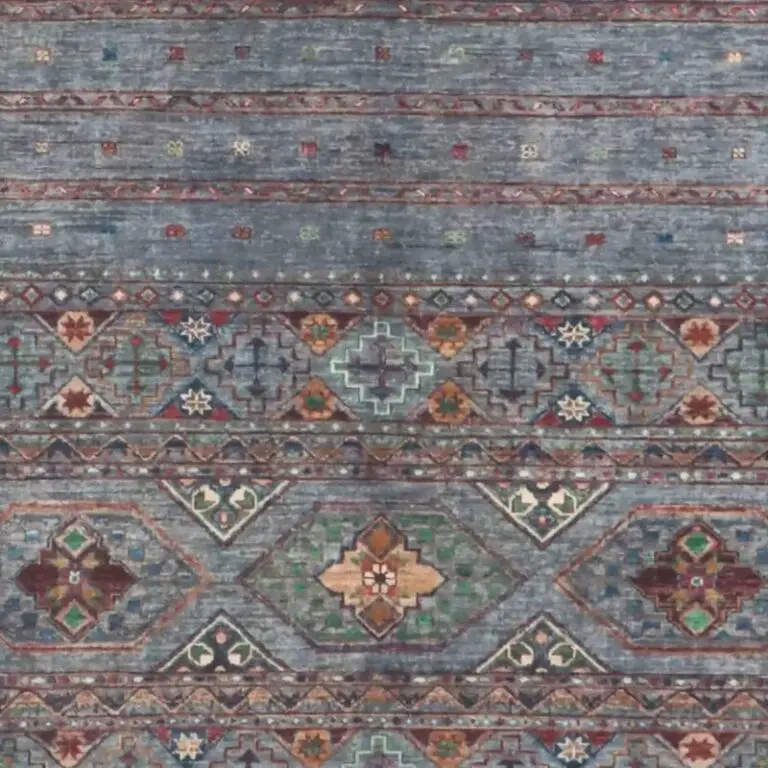 Khorjin Rug - 292 x 205, grey tribal khorjin rug, close-up detail 3