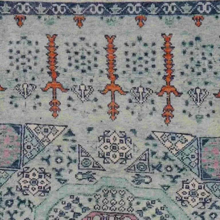 Abshari Rug - 242 x 169, medallion abshari rug, close-up detail 1