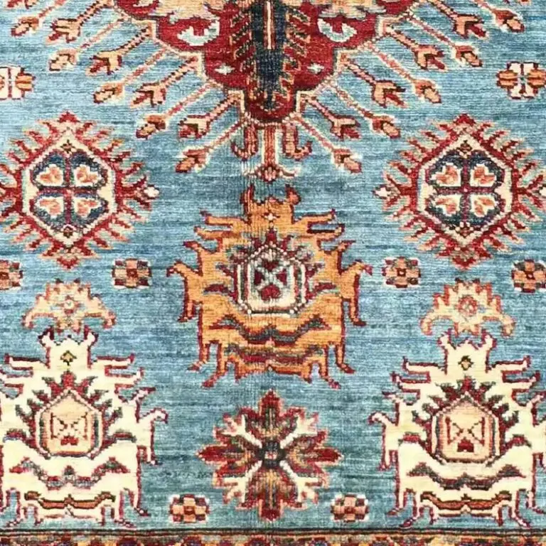 Super Kazak Rug 150 x 99, medallion kazak rug, close-up detail 3