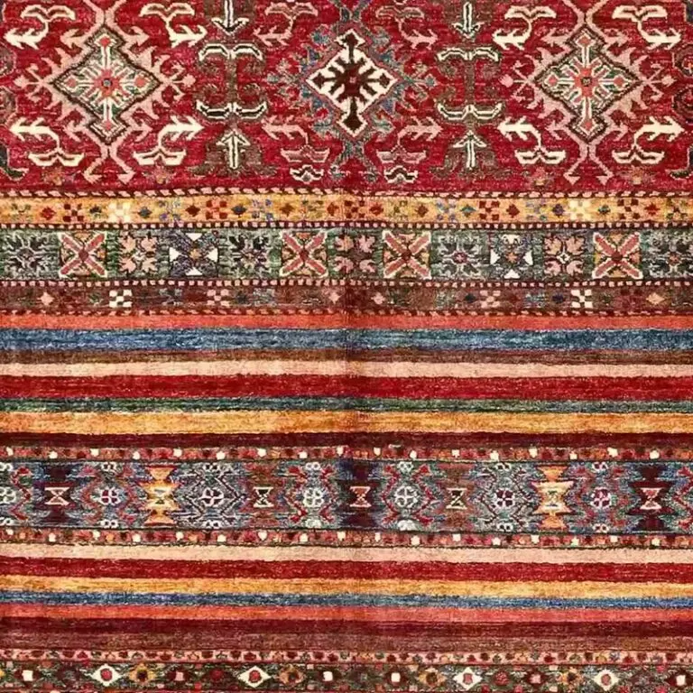 Khorjin Rug - 254 x 181, red afghan khorjin rug, close-up detail 1