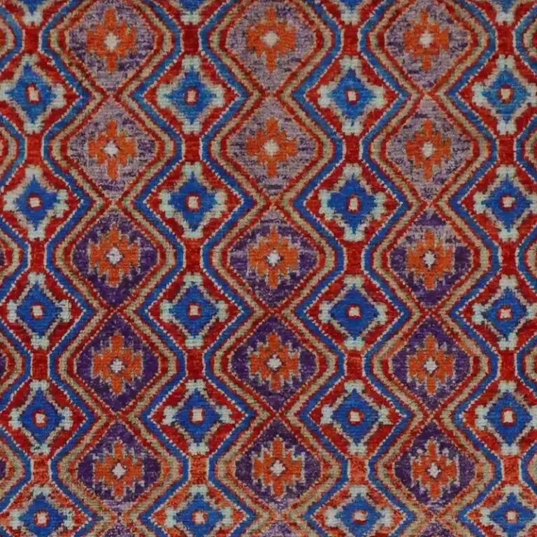 Abshari Rug - 242 x 173, red geometric abshari rug, close-up detail 1
