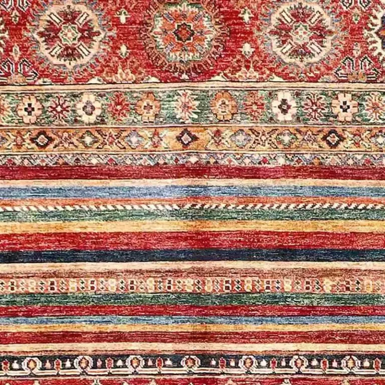 Khorjin Rug 218 x 153, red lamb wool khorjin rug, close-up detail 1