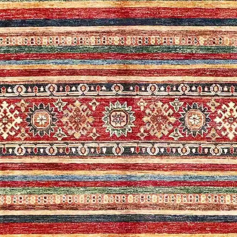 Khorjin Rug 218 x 153, red lamb wool khorjin rug, close-up detail 2