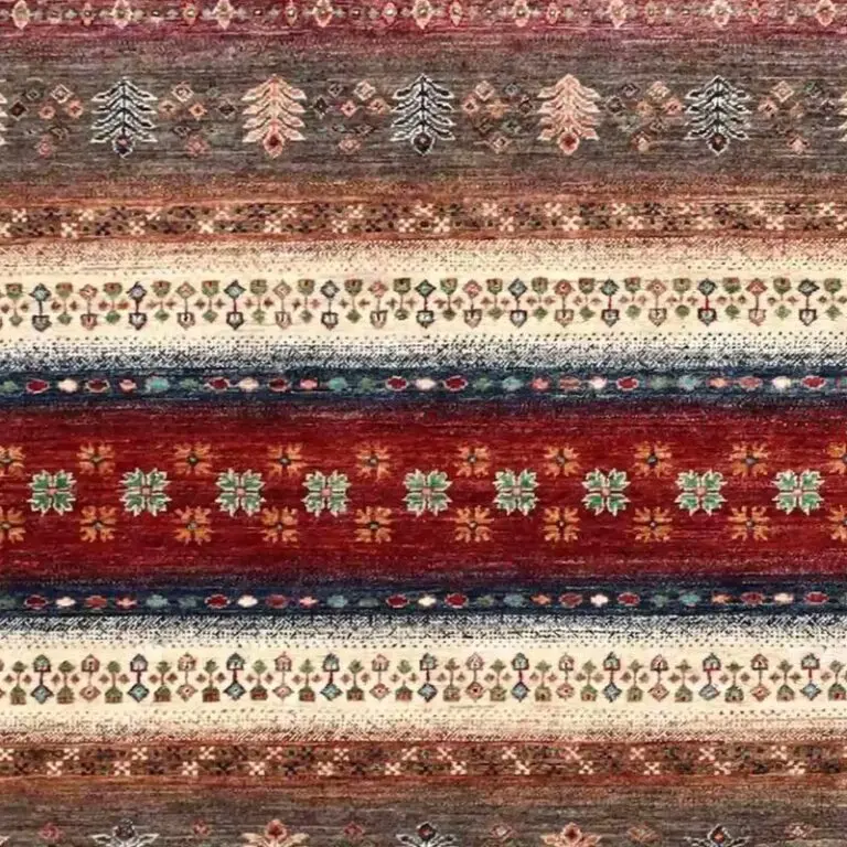 Gabbeh Rug - 304 x 208, red modern gabbeh rug, close-up detail 2