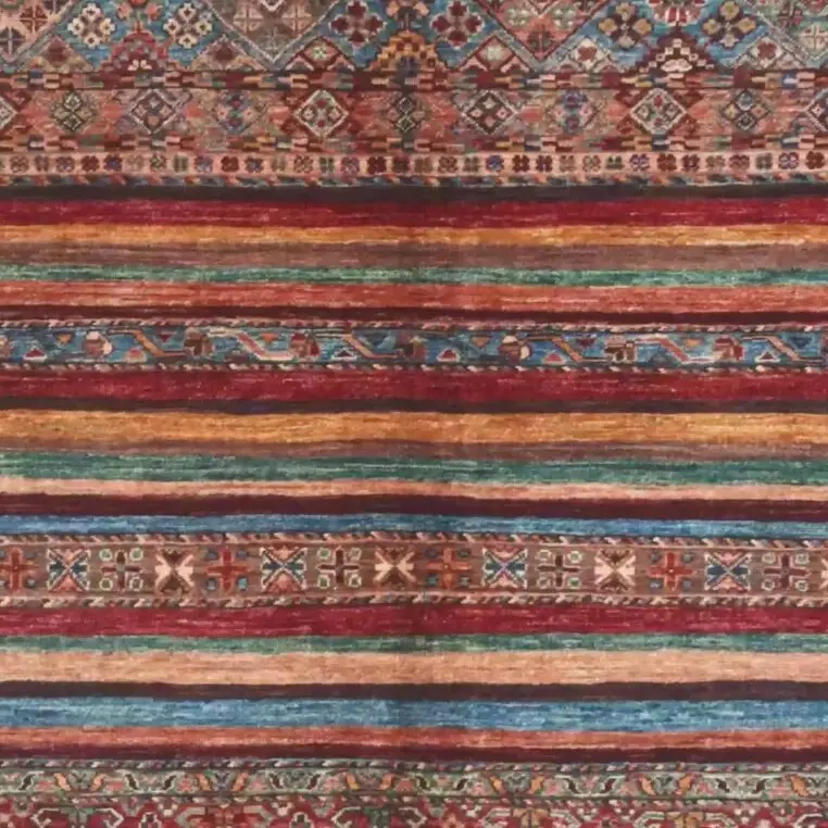 Khorjin Rug - 215 x 180, red natural dye khorjin rug, close-up detail 1