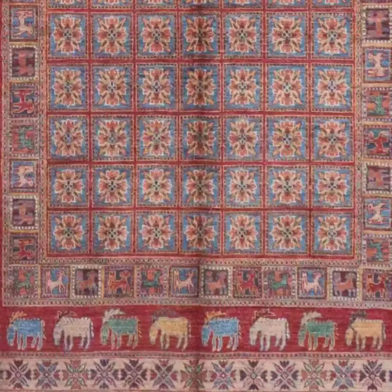 Pazarik Rug - 330 x 251, red pazyryk design rug, close-up detail 3