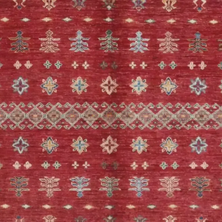 Khorjin Rug 203 x 159, red striped khorjin rug, close-up detail 2