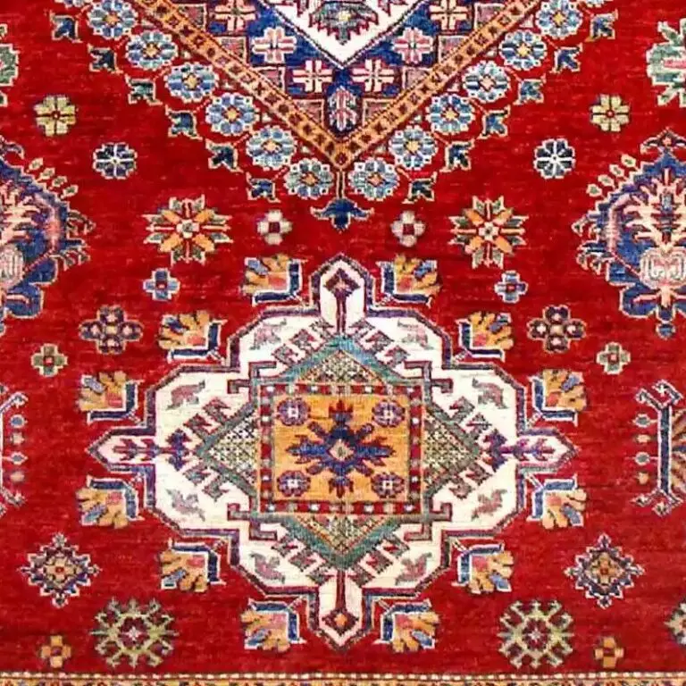 Super Kazak Rug - 250 x 148, red super kazak rug, close-up detail 3