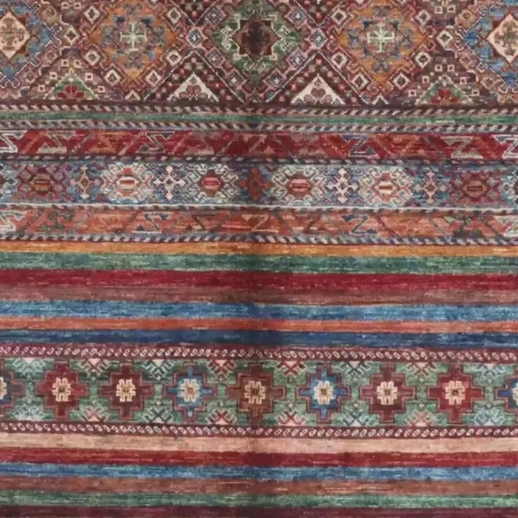 Khorjin Rug - 261 x 164, red symmetrical khorjin rug, close-up detail 1