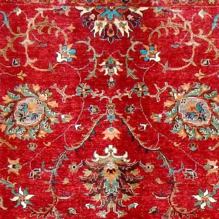 Suzani Rug 260 x 180, red transitional suzani rug, close-up detail 1