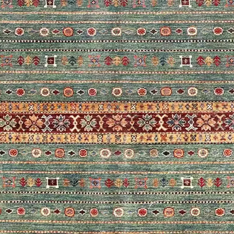 Khorjin Rug - 252 x 171, red tribal khorjin rug, close-up detail 2