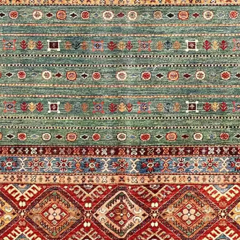 Khorjin Rug - 252 x 171, red tribal khorjin rug, close-up detail 3