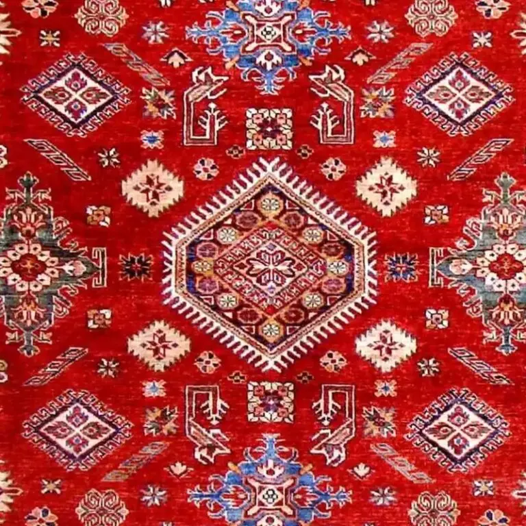 Super Kazak Rug - 309 x 204, red white border kazak rug, close-up detail 2
