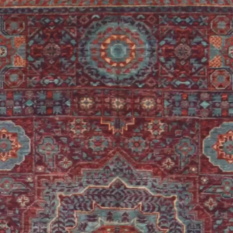 Mamluk Rug - 170 x 120, red wine mamluk rug, close-up detail 1