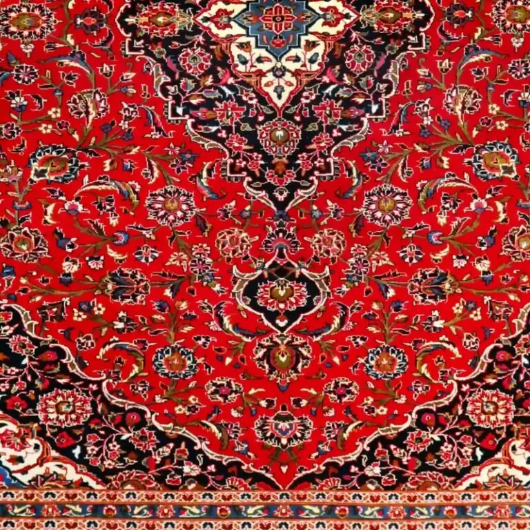 Traditional Red Kashan Rug, Double Hand Knotted, Lamb Handspun Wool, Iran (408 x 294)cm, traditional red kashan rug, close-up detail 3
