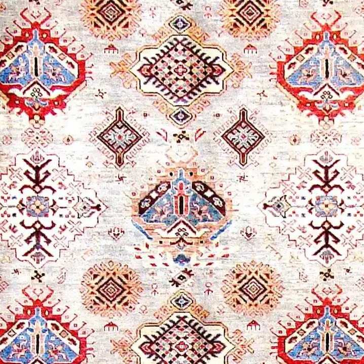 Super Kazak Rug - 307 x 209, white natural dye kazak rug, close-up detail 1