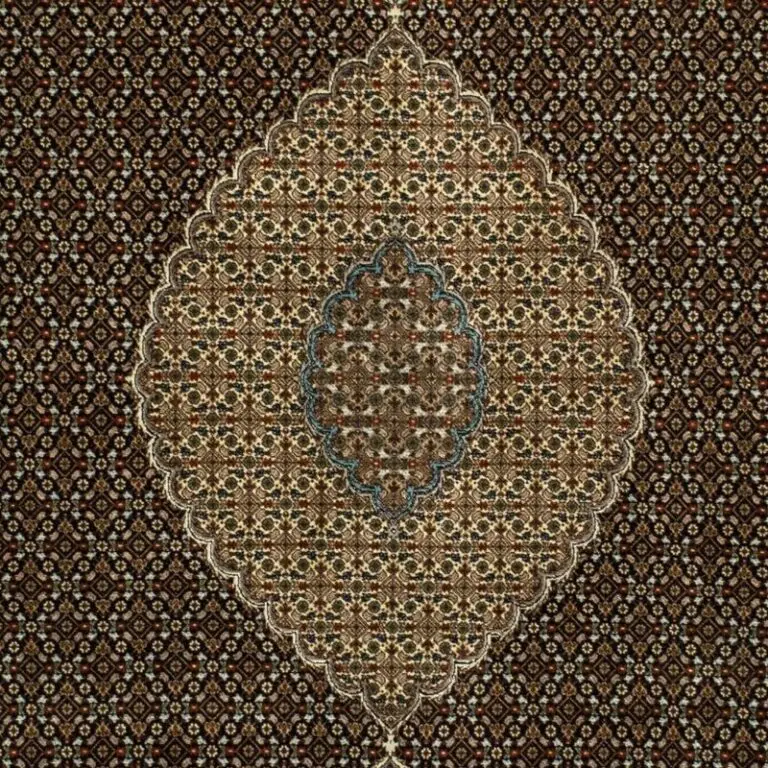 Persian Tabriz Mahi Lamb Wool & Pure Silk Veg Dye (292×201)cm, beige tabriz mahi rug, close-up detail 2