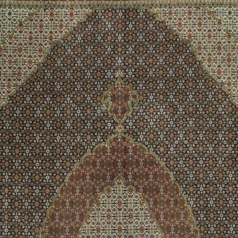 Persian Tabriz 60Raj Mahi Hand Knotted Rug Excellent Quality NZ Wool & Pure silk Veg Dye Iran(403×300), black tabriz mahi rug, close-up detail 1