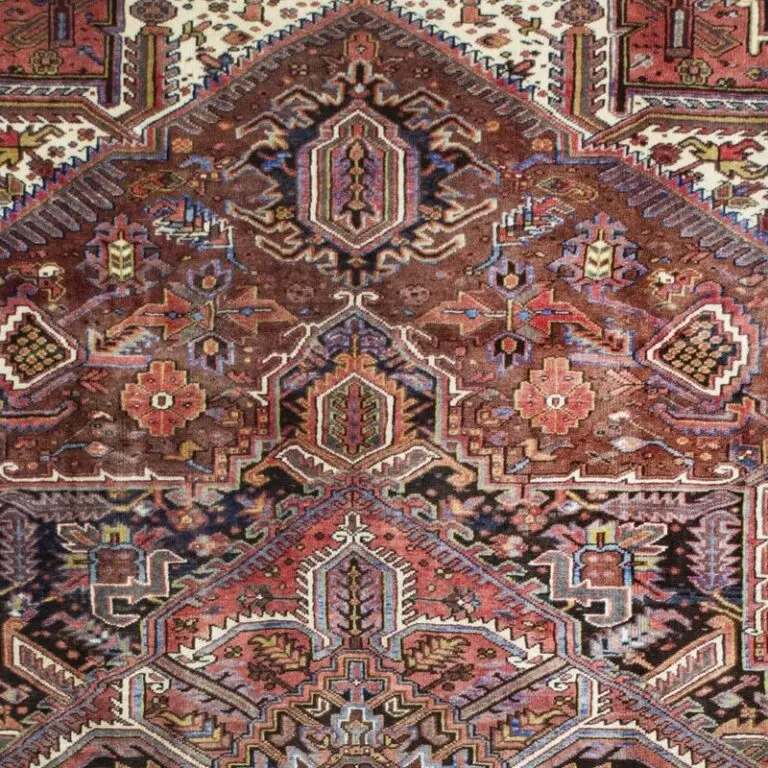 Heriz Tribal hand knotted NZ Wool Rug Veg Dye Iranian (408×304), red heriz persian rug, close-up detail 1
