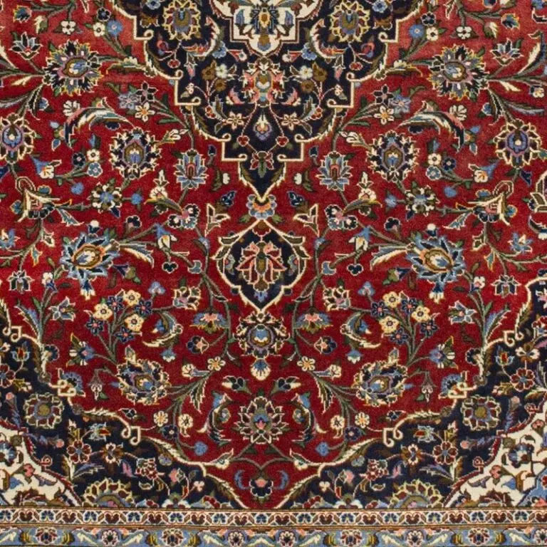 Kashan Lamb Wool Persian Rug Elegant (296×203), red kashan persian wool rug, close-up detail 3
