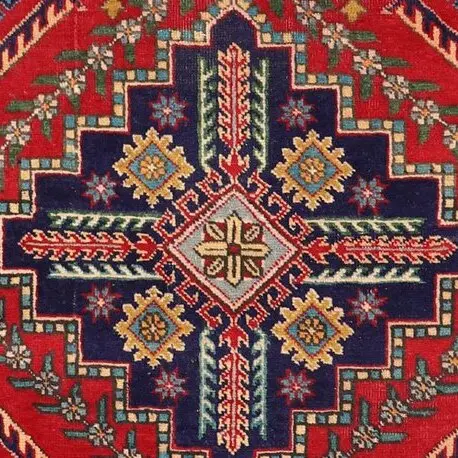 Tabriz Persian Wool Runner German Dye (445 x 80)cm, red tabriz persian runner, close-up detail 2