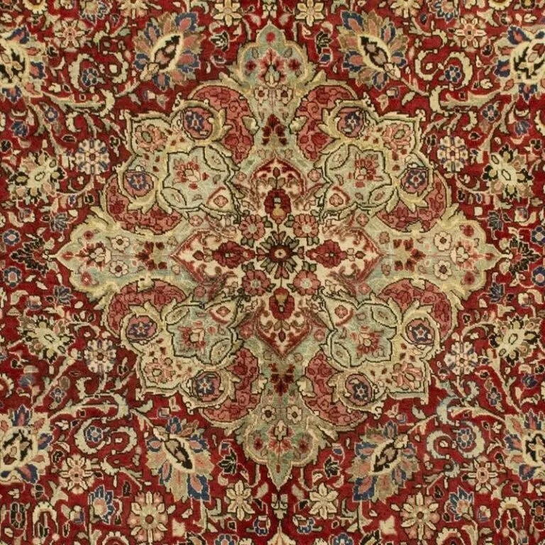 Sarouq Vintage Persian Rug Double Hand Knotted Iran(425×318)cm, red vintage sarouq rug, close-up detail 2