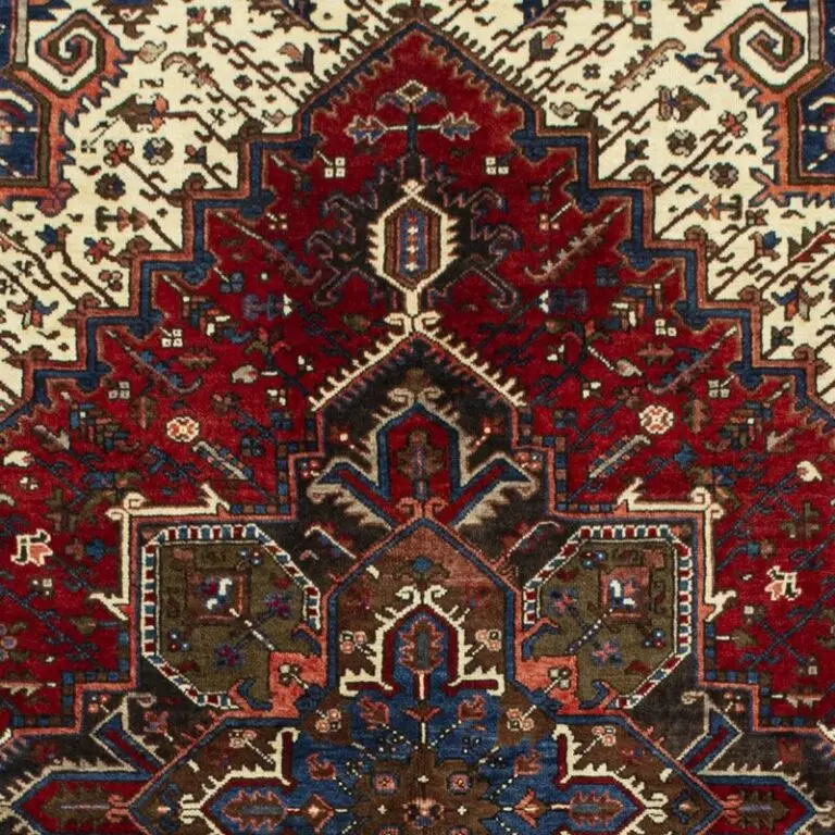 Heriz Tribal Hand Knotted Veg Dye NZ Wool Rug, Cream Frame Rust background Iran (282×225)cm, rust heriz cream frame rug, close-up detail 1